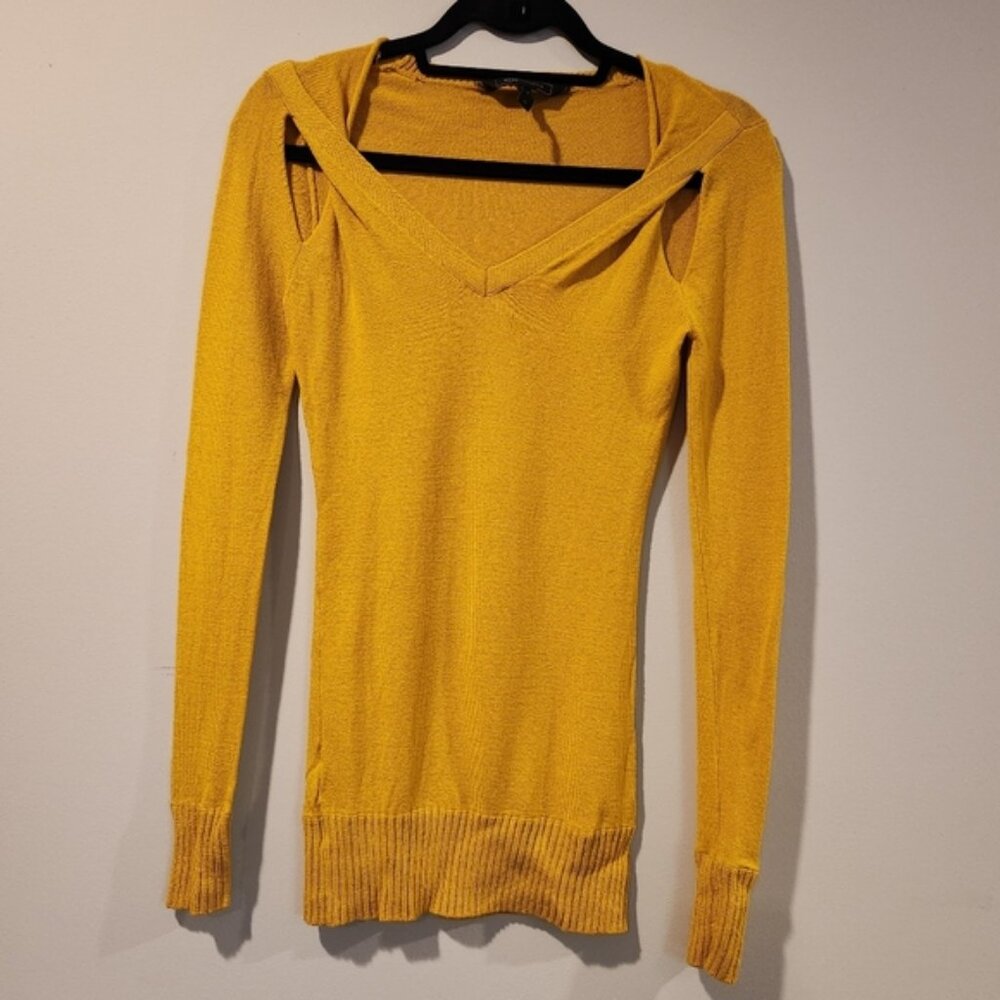BCBGMAXAZRIA shoulder cut out sweater mustard yellow long sleeve size XS